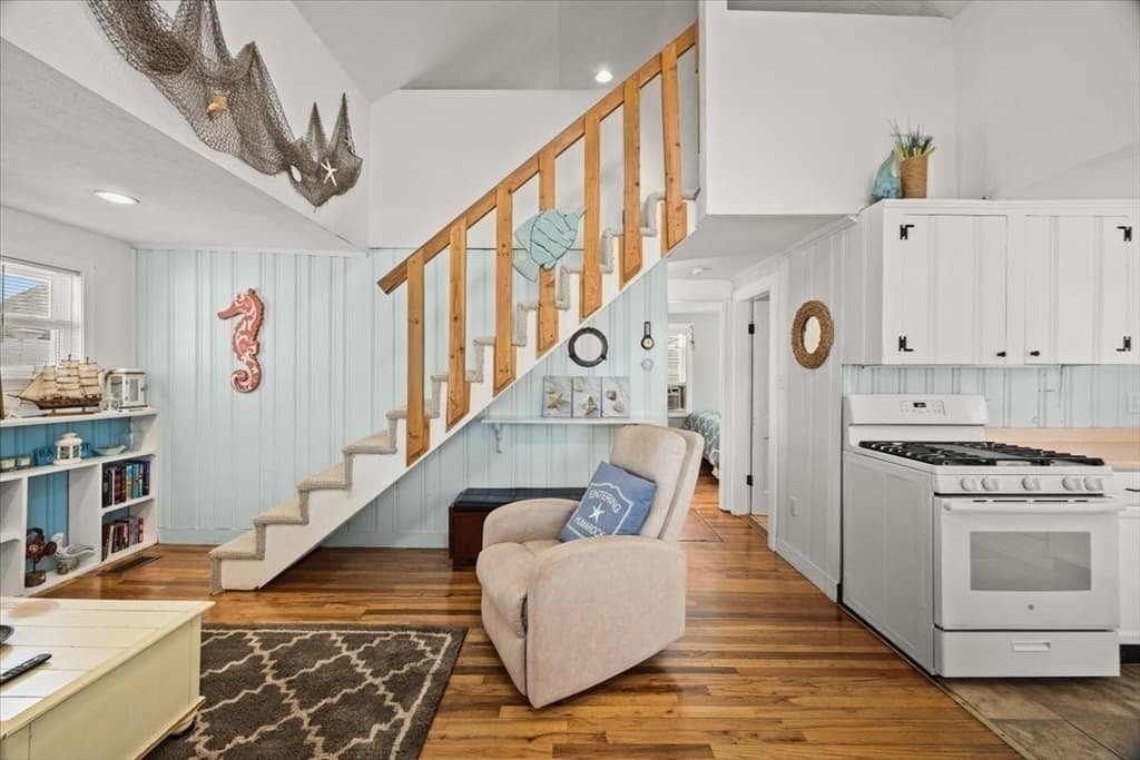 Single Family Residence at 14 Alden St, Scituate MA 02066, Scituate, photo 11 of 22