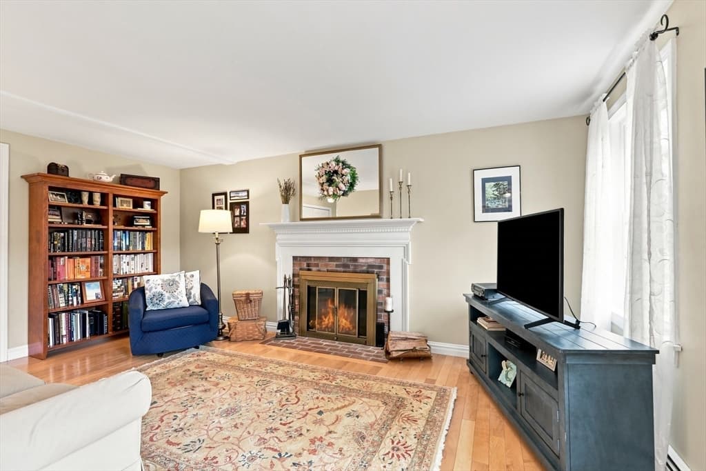 Single Family Residence at 123 Eastman Avenue, Swampscott MA 01907, Swampscott, photo 6 of 39