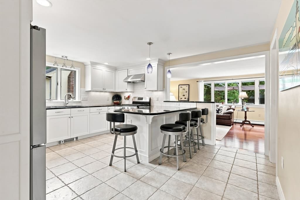 Single Family Residence at 123 Eastman Avenue, Swampscott MA 01907, Swampscott, photo 10 of 39