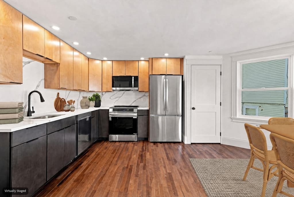 Condominium at 58 Granite Street # 1, Gloucester MA 01930, Gloucester, photo 2 of 36