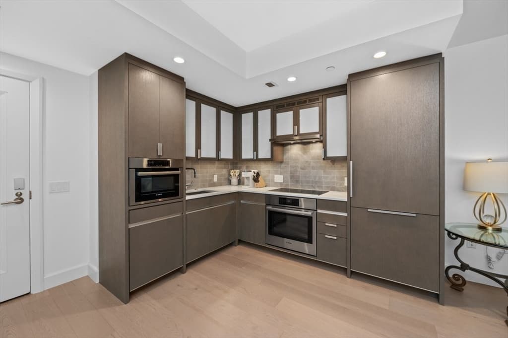 Condominium at 100 Lovejoy Wharf # 5L, Boston MA 02114, Boston, photo 10 of 21