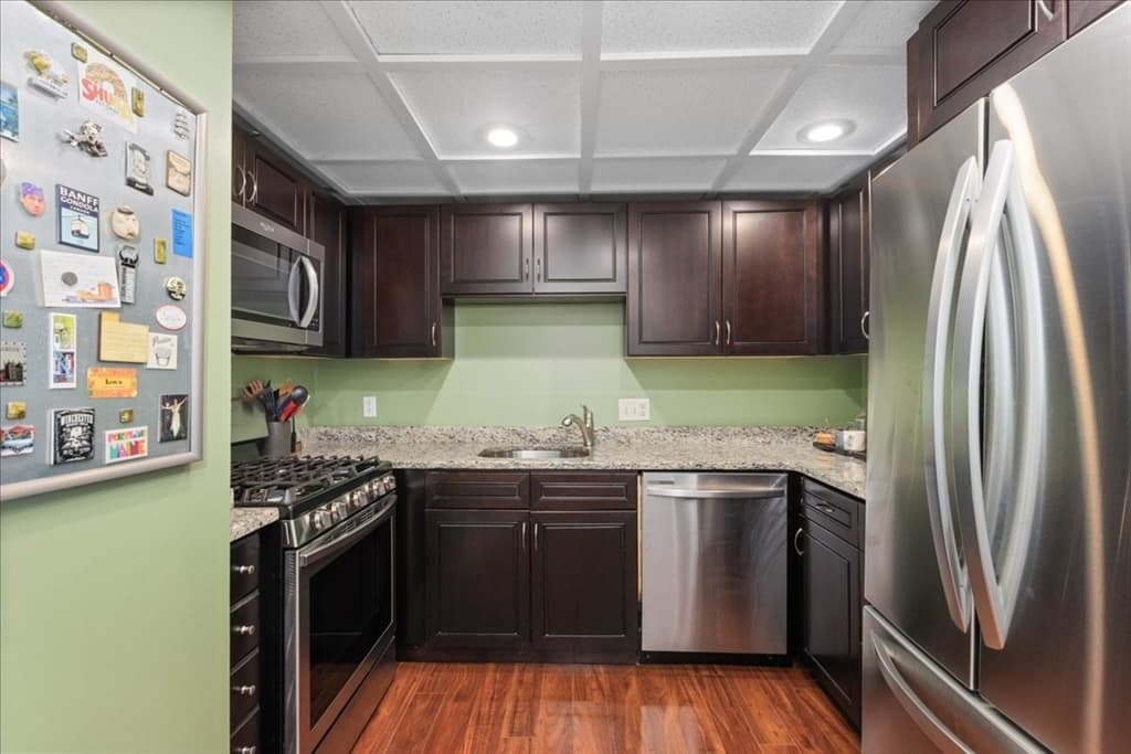 Condominium at 100 Merrimack Ave # 77, Dracut MA 01826, Dracut, photo 7 of 27