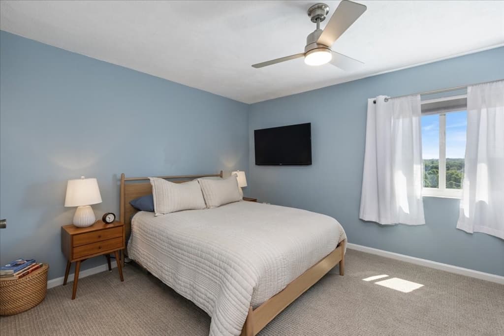 Condominium at 100 Merrimack Ave # 77, Dracut MA 01826, Dracut, photo 14 of 27