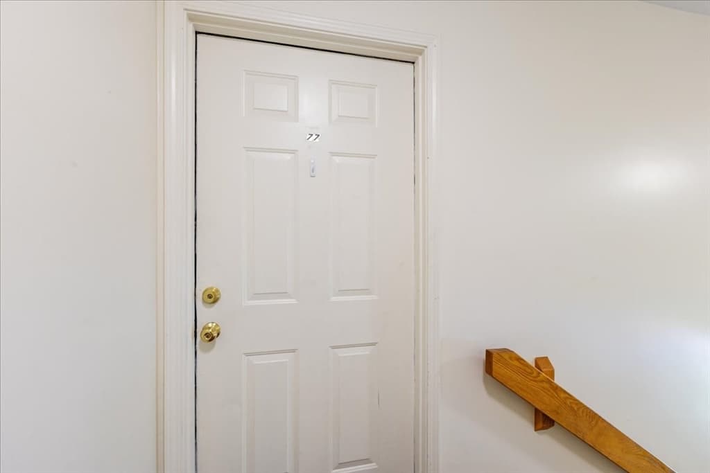 Condominium at 100 Merrimack Ave # 77, Dracut MA 01826, Dracut, photo 4 of 27