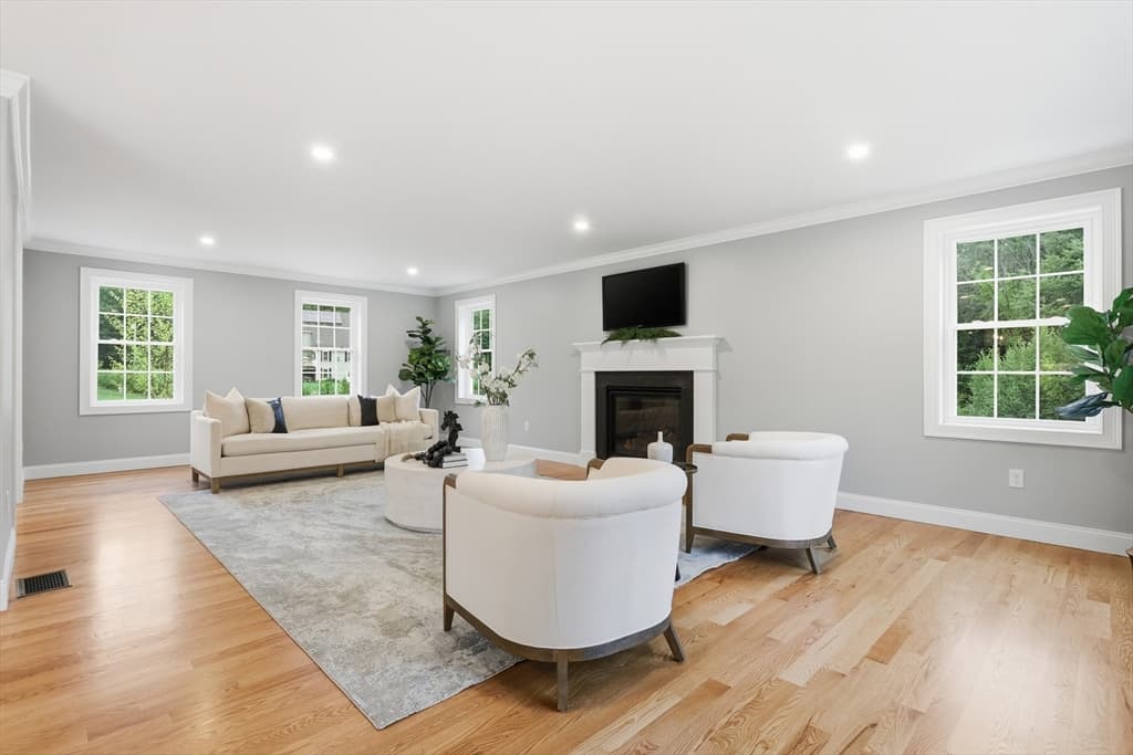 Single Family Residence at 22 Townsend Road, Shirley MA 01464, Shirley, photo 8 of 37
