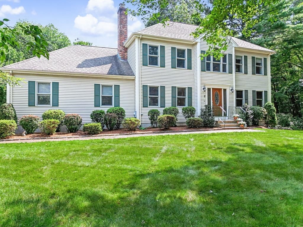 Single Family Residence at 8 Vincent Rd, Mendon MA 01756, Mendon, photo 2 of 39