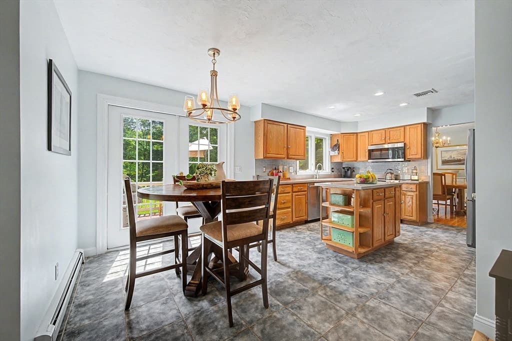 Single Family Residence at 8 Vincent Rd, Mendon MA 01756, Mendon, photo 16 of 39