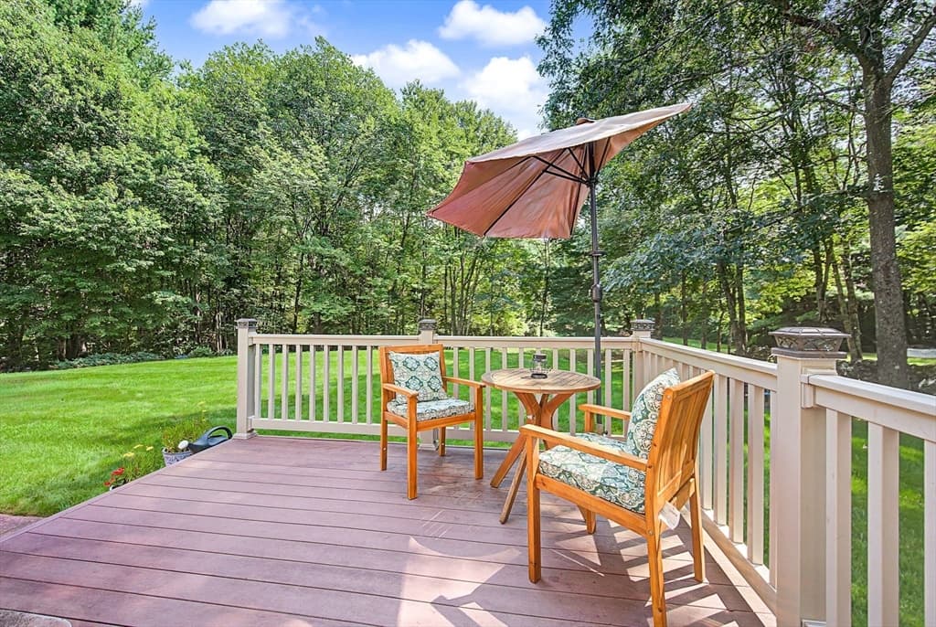 Single Family Residence at 8 Vincent Rd, Mendon MA 01756, Mendon, photo 7 of 39