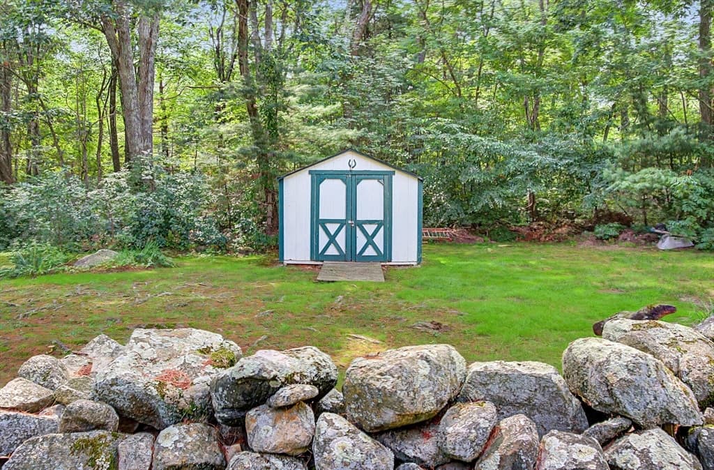 Single Family Residence at 8 Vincent Rd, Mendon MA 01756, Mendon, photo 35 of 39