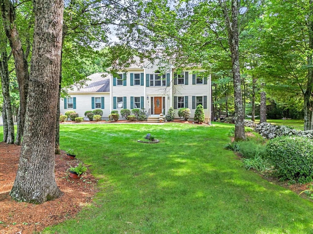 Single Family Residence at 8 Vincent Rd, Mendon MA 01756, Mendon, photo 39 of 39