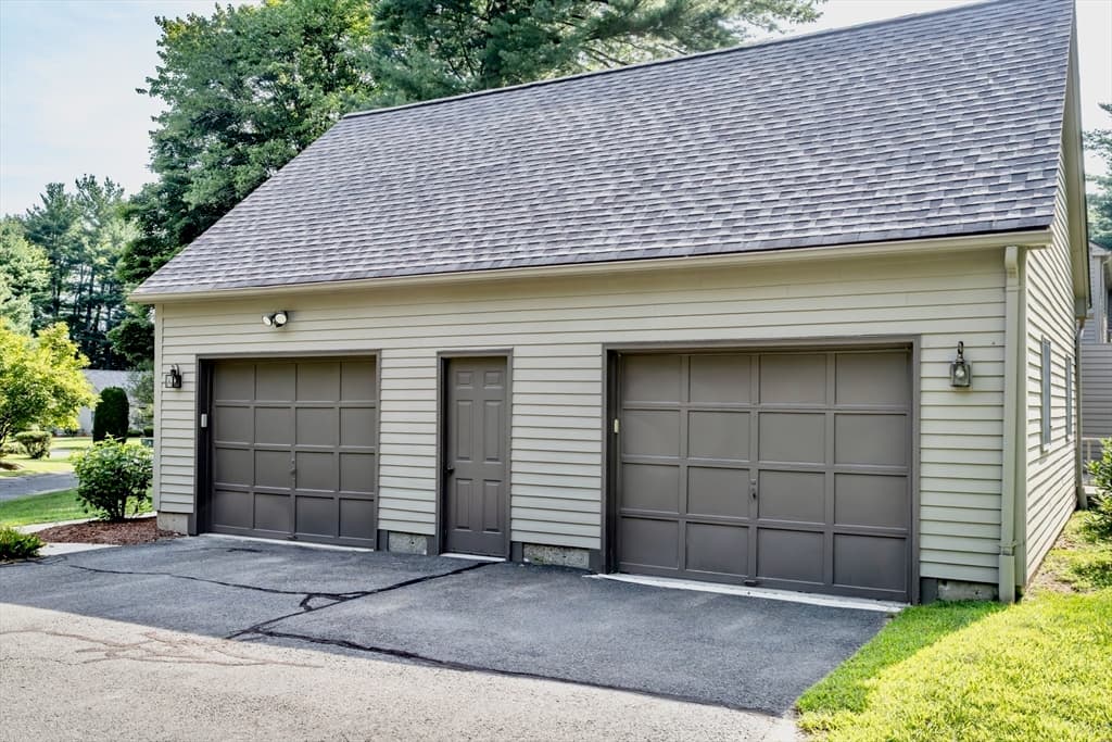 Condominium at 419 Southwick Road # B7, Westfield MA 01085, Westfield, photo 36 of 38
