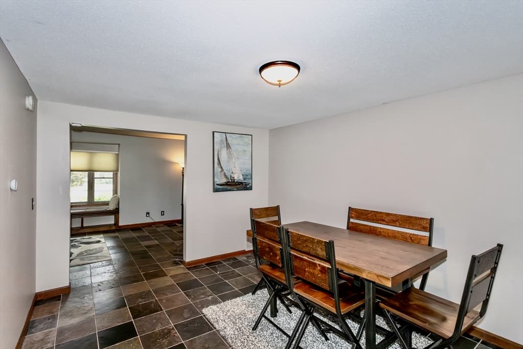 Condominium at 419 Southwick Road # B7, Westfield MA 01085, Westfield, photo 9 of 38