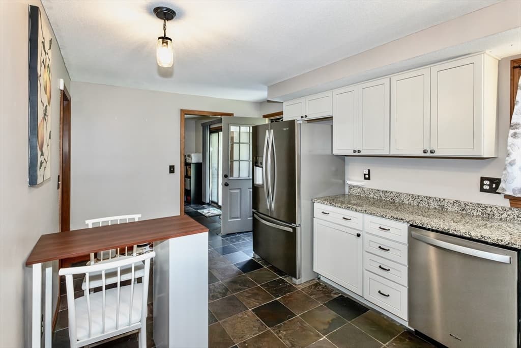 Condominium at 419 Southwick Road # B7, Westfield MA 01085, Westfield, photo 11 of 38