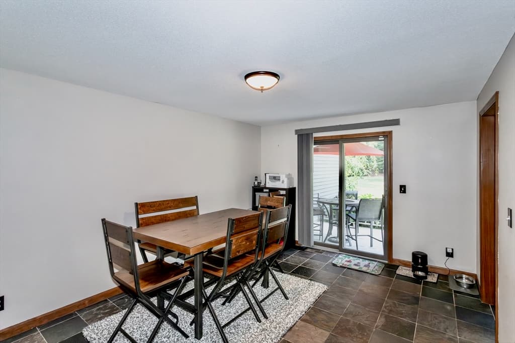 Condominium at 419 Southwick Road # B7, Westfield MA 01085, Westfield, photo 8 of 38