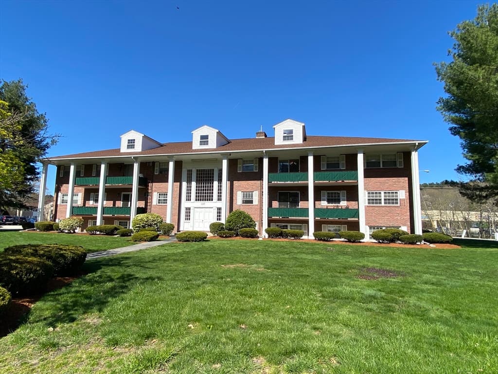 Condominium at 237 North Main Street # 10, Andover MA 01810, Andover, photo 2 of 26