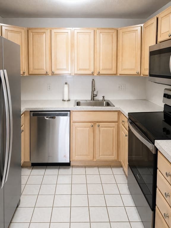 Condominium at 237 North Main Street # 10, Andover MA 01810, Andover, photo 12 of 26