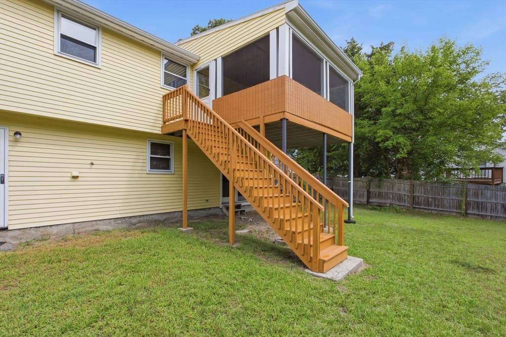 Single Family Residence at 55 Peach Orchard Rd, Burlington MA 01803, Burlington, photo 36 of 41