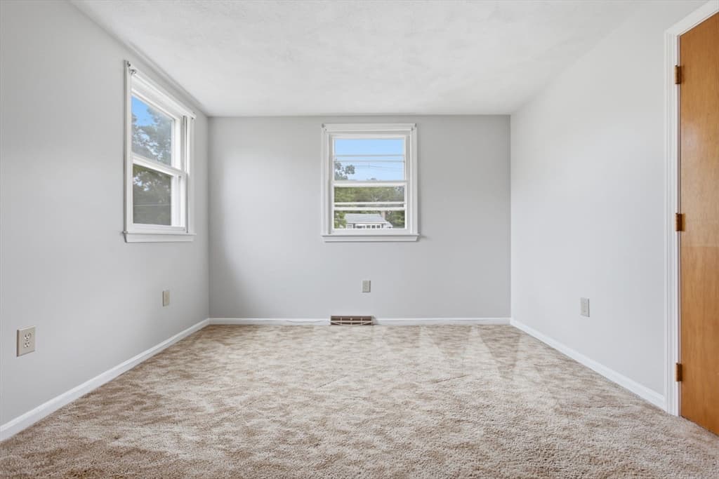 Single Family Residence at 55 Peach Orchard Rd, Burlington MA 01803, Burlington, photo 20 of 41
