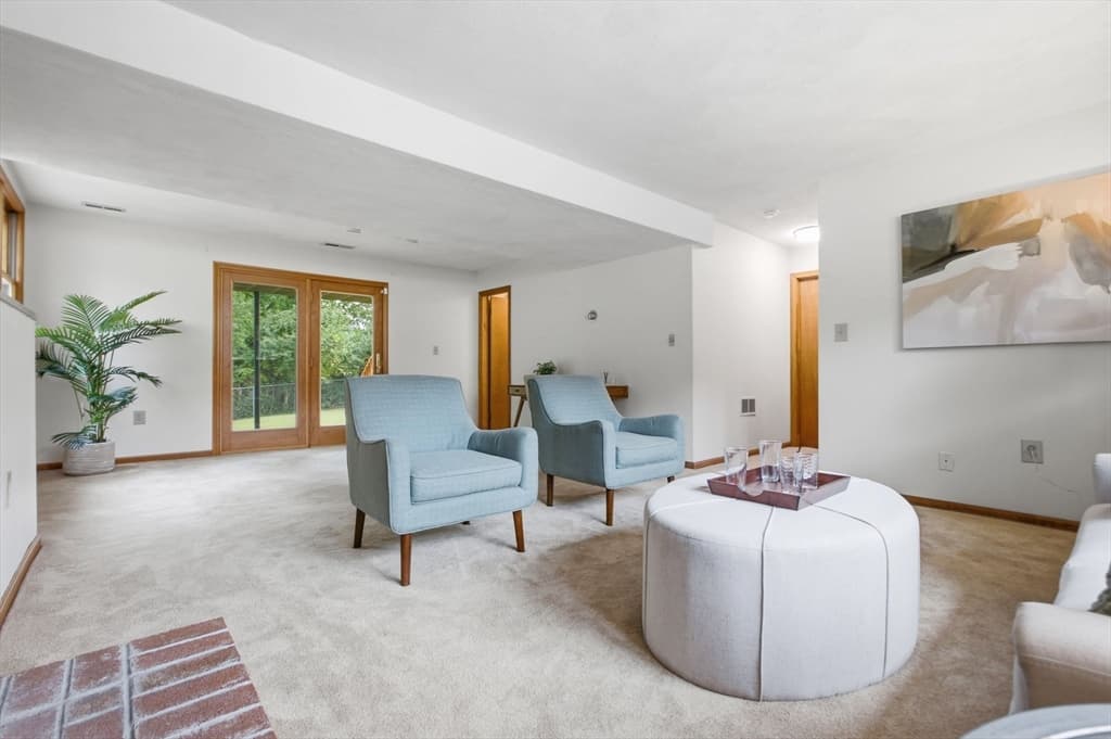 Single Family Residence at 55 Peach Orchard Rd, Burlington MA 01803, Burlington, photo 30 of 41
