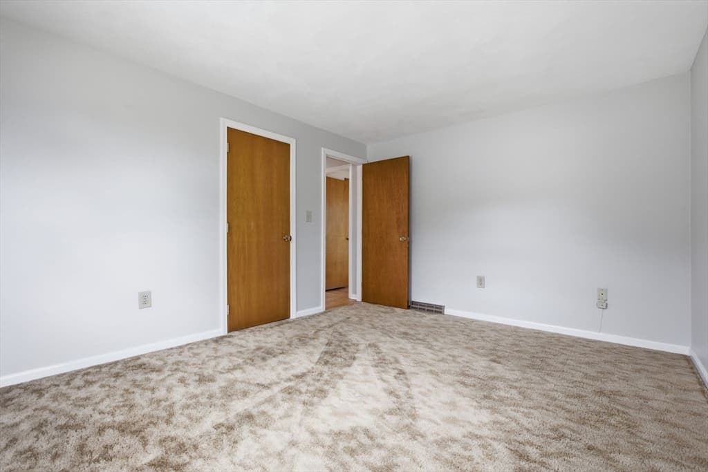 Single Family Residence at 55 Peach Orchard Rd, Burlington MA 01803, Burlington, photo 21 of 41