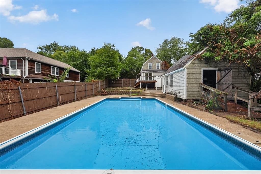 Single Family Residence at 15 Hillside Ave, Middleboro MA 02346, Middleboro, photo 3 of 34