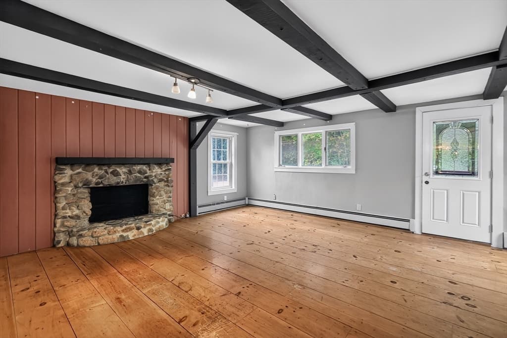Single Family Residence at 15 Hillside Ave, Middleboro MA 02346, Middleboro, photo 9 of 34