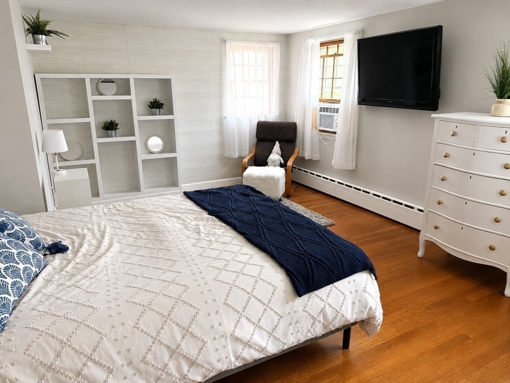 Single Family Residence at 100 Sutton Hill Rd, North Andover MA 01845, North Andover, photo 13 of 28