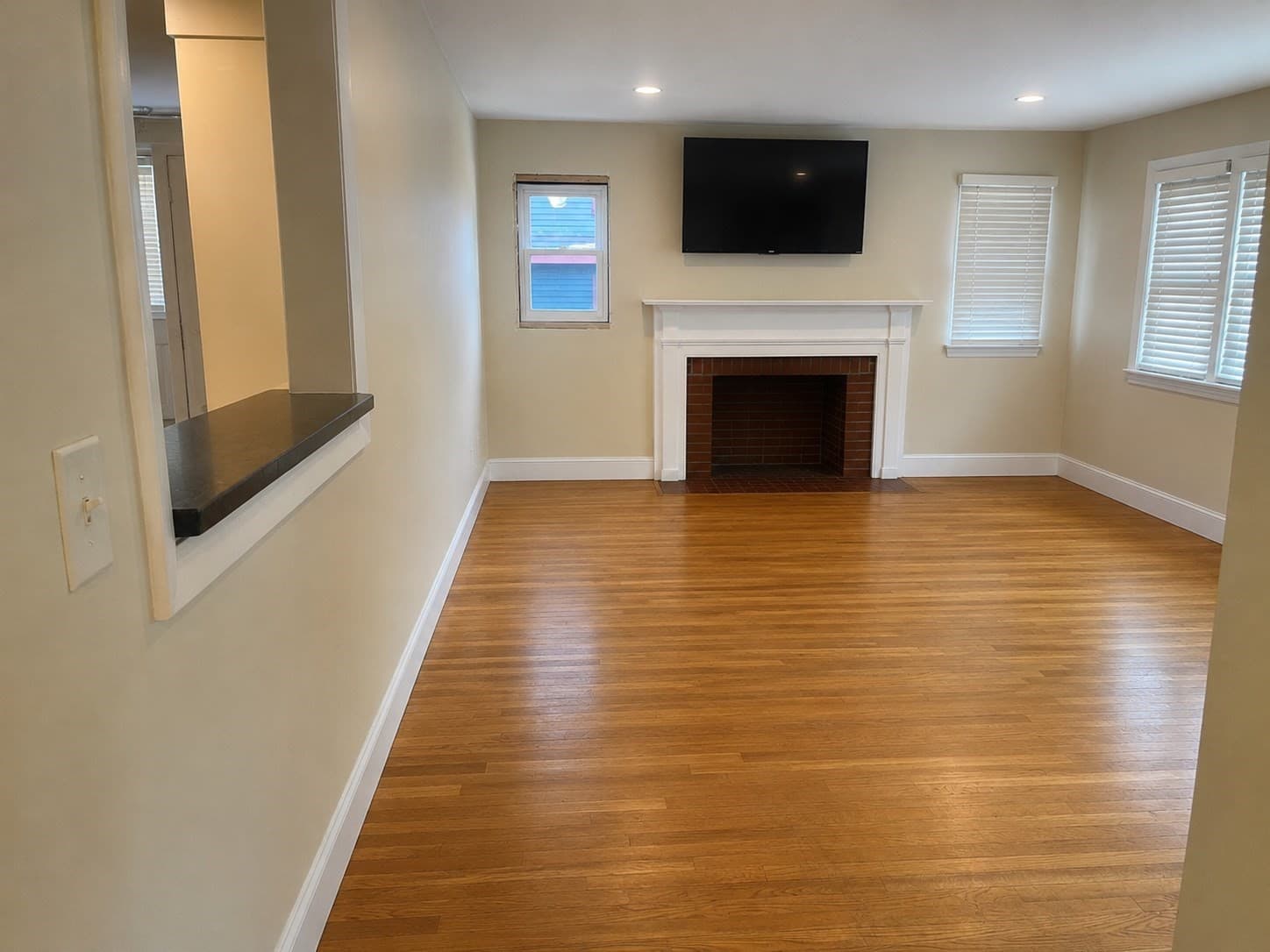 Single Family Residence at 76 Central St, Georgetown MA 01833, Georgetown, photo 4 of 39