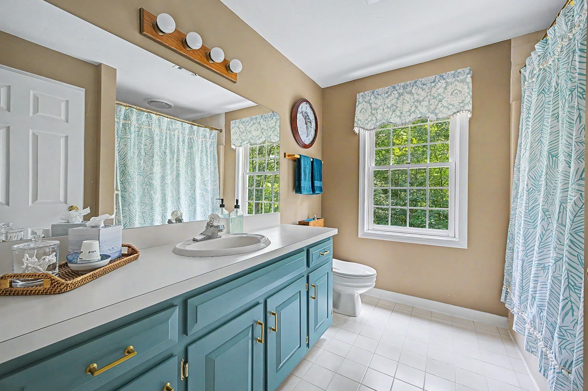 Single Family Residence at 8 Erika Dr, Hopkinton MA 01748, Hopkinton, photo 27 of 41