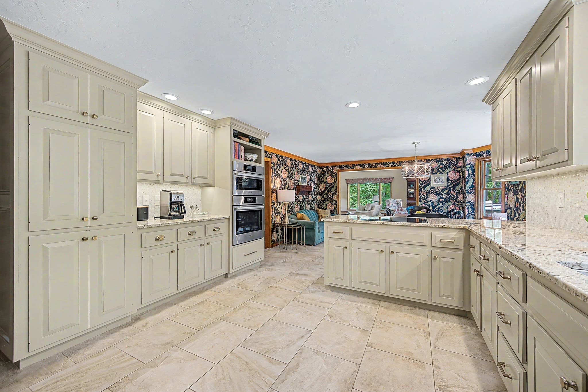 Single Family Residence at 8 Erika Dr, Hopkinton MA 01748, Hopkinton, photo 5 of 41
