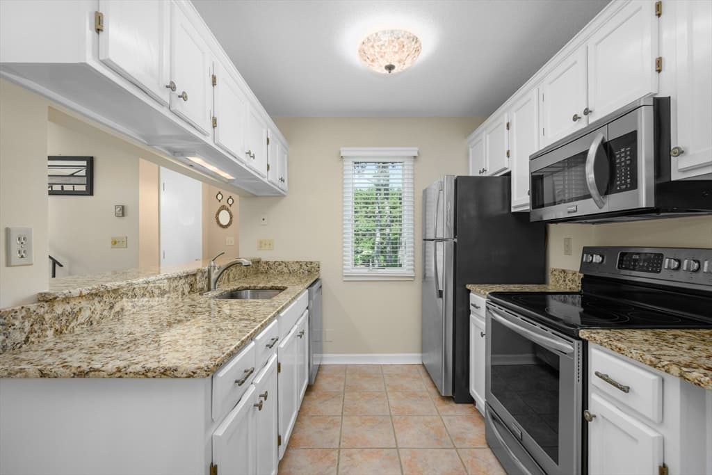 Condominium at 105 Trevor Ln # 69, Brewster MA 02631, Brewster, photo 12 of 38