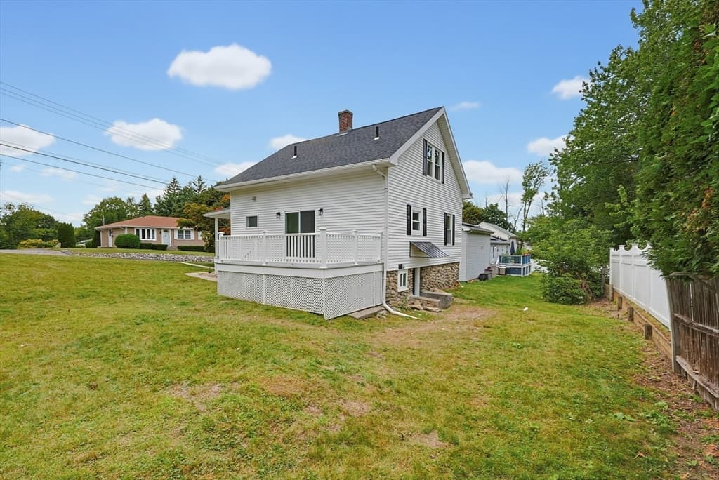 Single Family Residence at 30 Barrett Ave, Worcester MA 01605, Worcester, photo 30 of 34