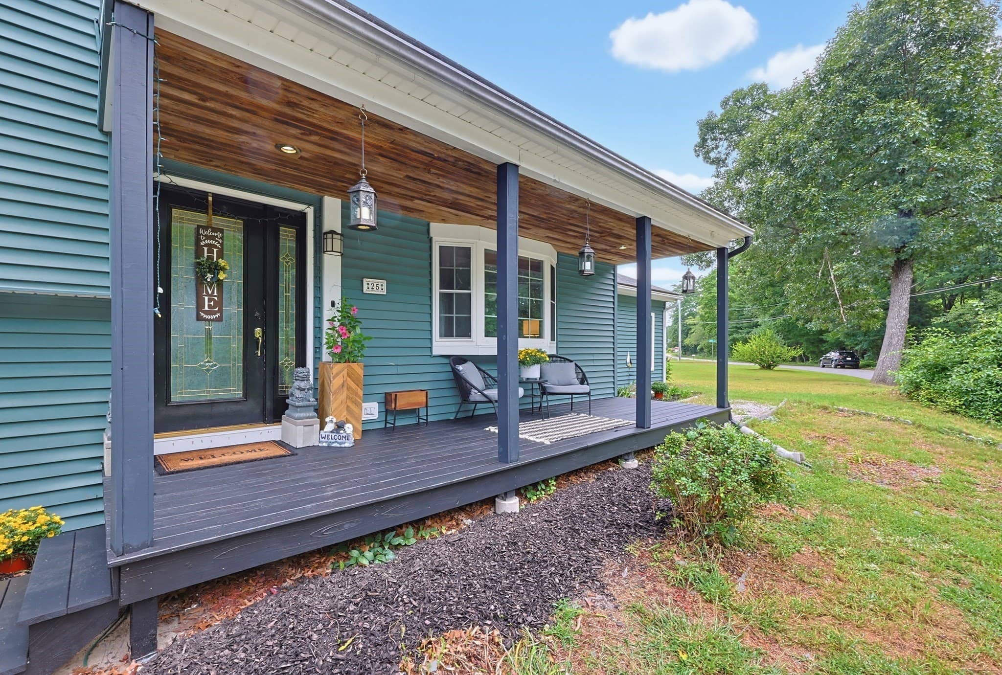 Single Family Residence at 25 Old Elmdale Rd, Uxbridge MA 01569, Uxbridge, photo 3 of 42