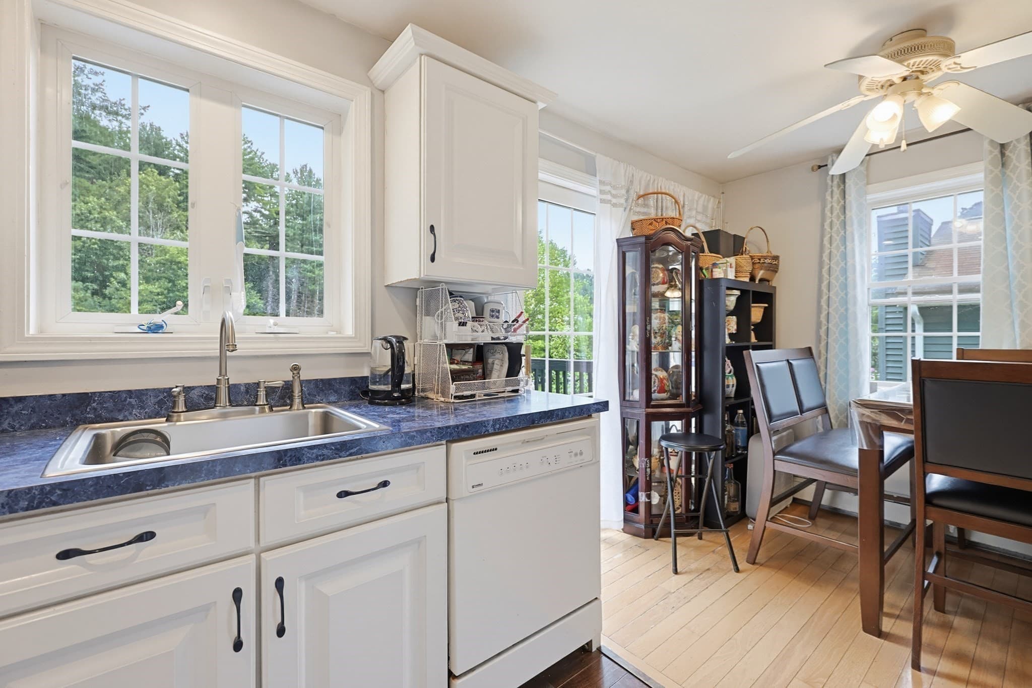 Single Family Residence at 25 Old Elmdale Rd, Uxbridge MA 01569, Uxbridge, photo 32 of 42