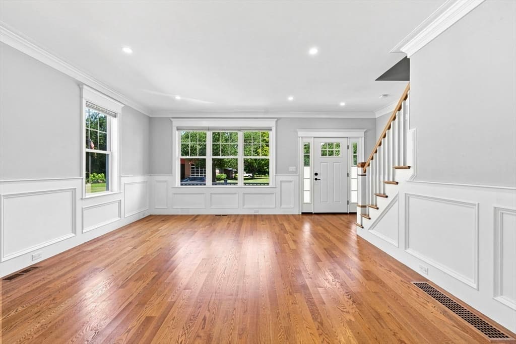 Single Family Residence at 698 Trapelo Road, Waltham MA 02452, Waltham, photo 2 of 32