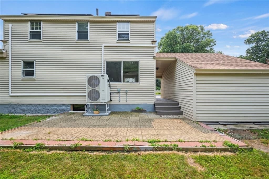 Single Family Residence at 6 Oakwood Ave, Auburn MA 01501, Auburn, photo 32 of 42