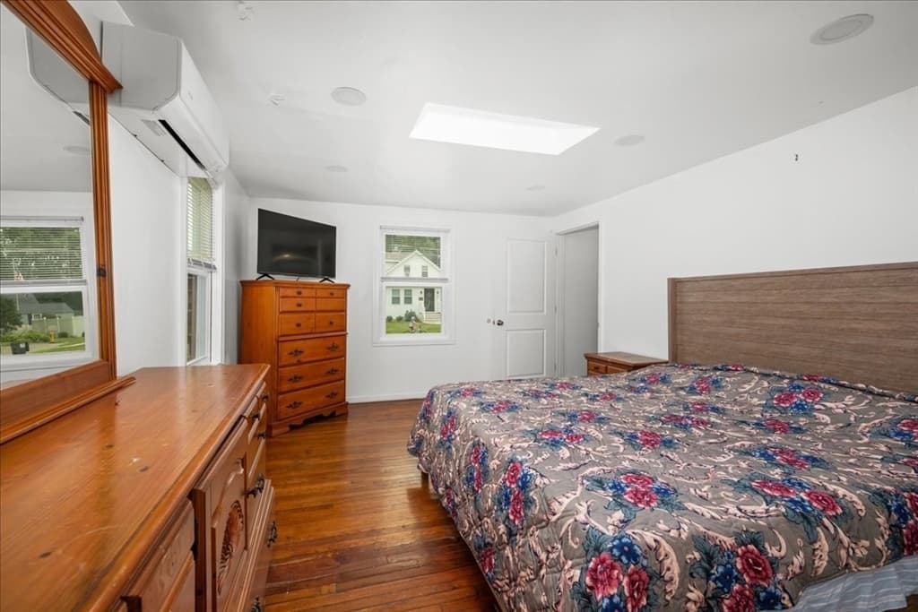 Single Family Residence at 6 Oakwood Ave, Auburn MA 01501, Auburn, photo 20 of 42