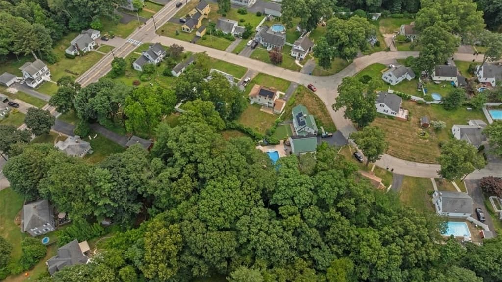 Single Family Residence at 6 Oakwood Ave, Auburn MA 01501, Auburn, photo 41 of 42