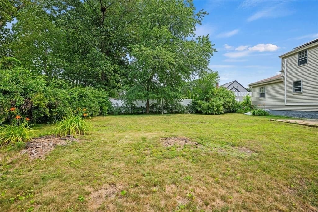 Single Family Residence at 6 Oakwood Ave, Auburn MA 01501, Auburn, photo 35 of 42