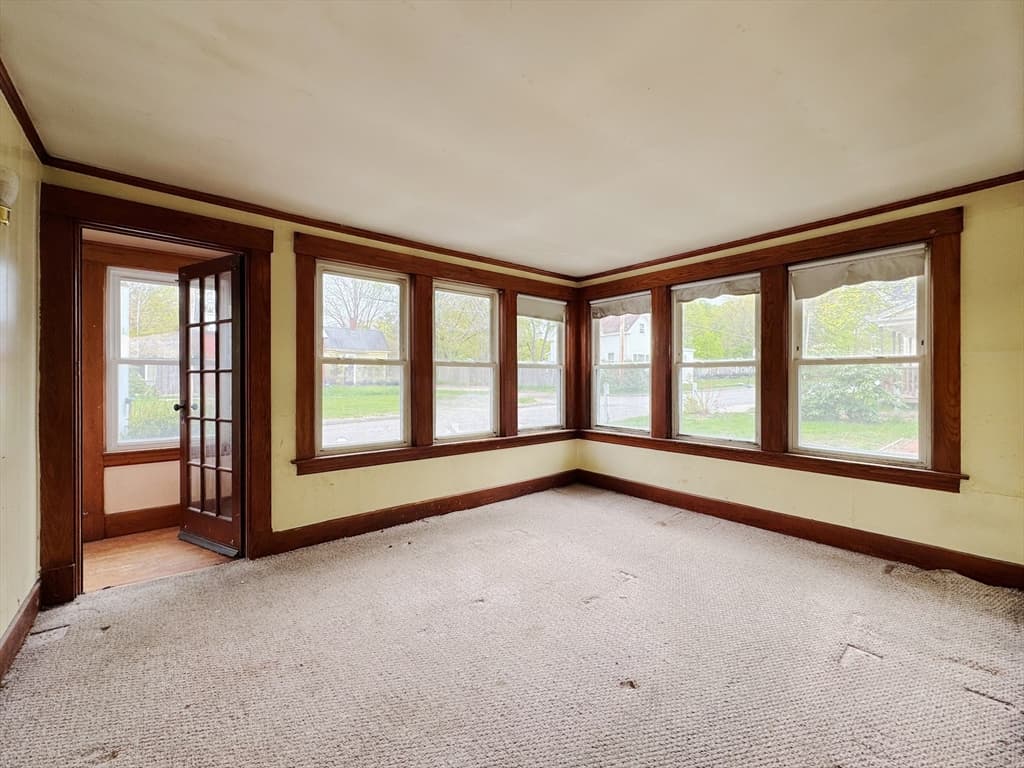 Single Family Residence at 58 Emerald St, Winchendon MA 01475, Winchendon, photo 9 of 32