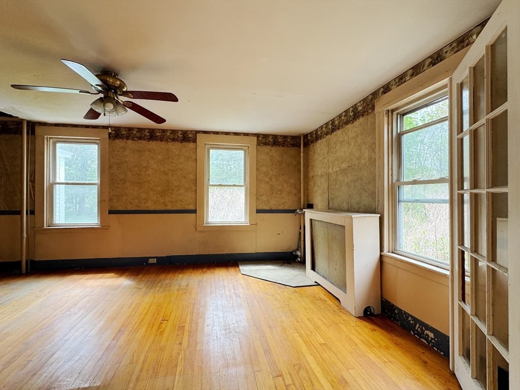 Single Family Residence at 58 Emerald St, Winchendon MA 01475, Winchendon, photo 18 of 32