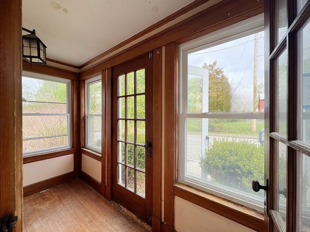 Single Family Residence at 58 Emerald St, Winchendon MA 01475, Winchendon, photo 11 of 32