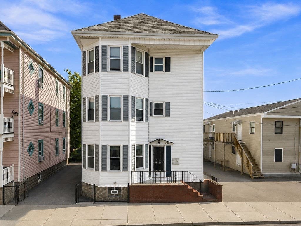 320 Davis Street, New Bedford MA 02746