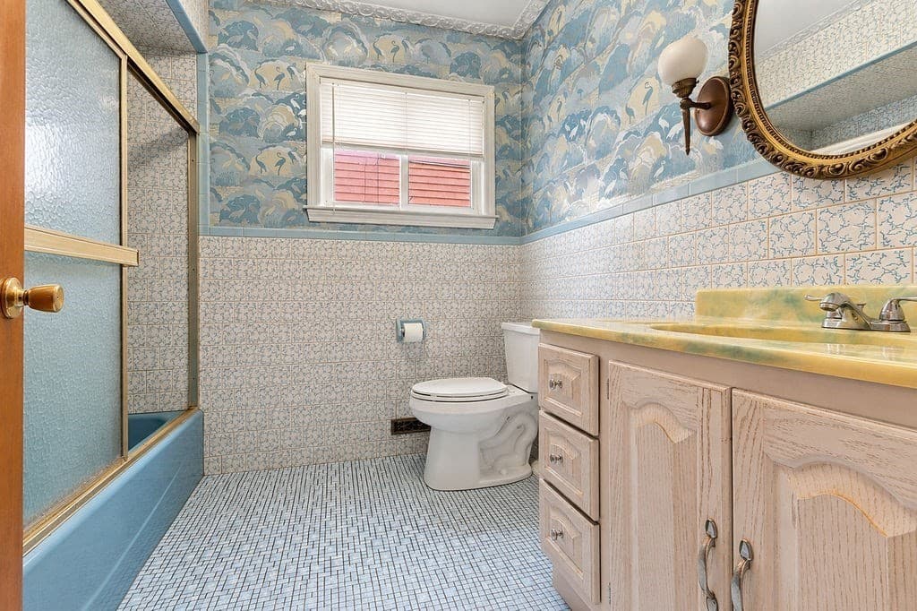 3 Family - 3 Units Up/Down at 320 Davis Street, New Bedford MA 02746, New Bedford, photo 15 of 42