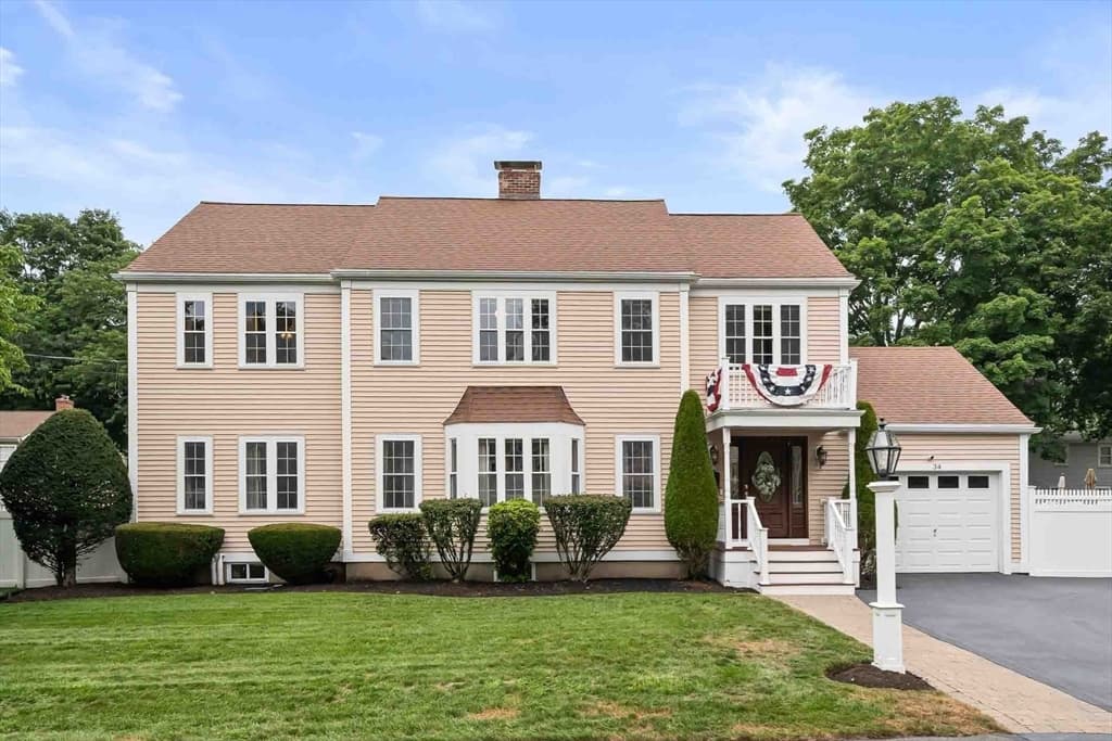 34 Edward Ave., Lynnfield MA 01940