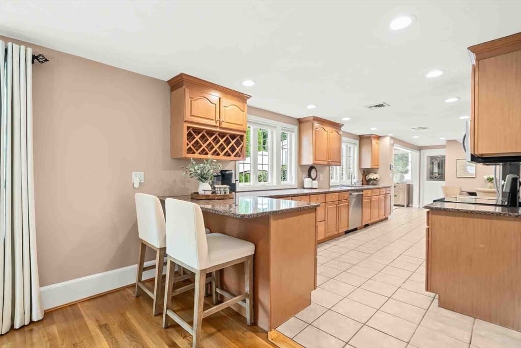 Single Family Residence at 34 Edward Ave., Lynnfield MA 01940, Lynnfield, photo 18 of 40