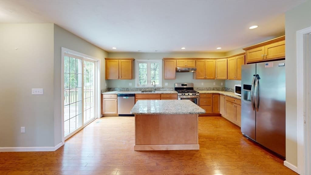 Single Family Residence at 347 Main Street, Townsend MA 01469, Townsend, photo 3 of 34