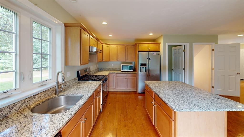 Single Family Residence at 347 Main Street, Townsend MA 01469, Townsend, photo 4 of 34