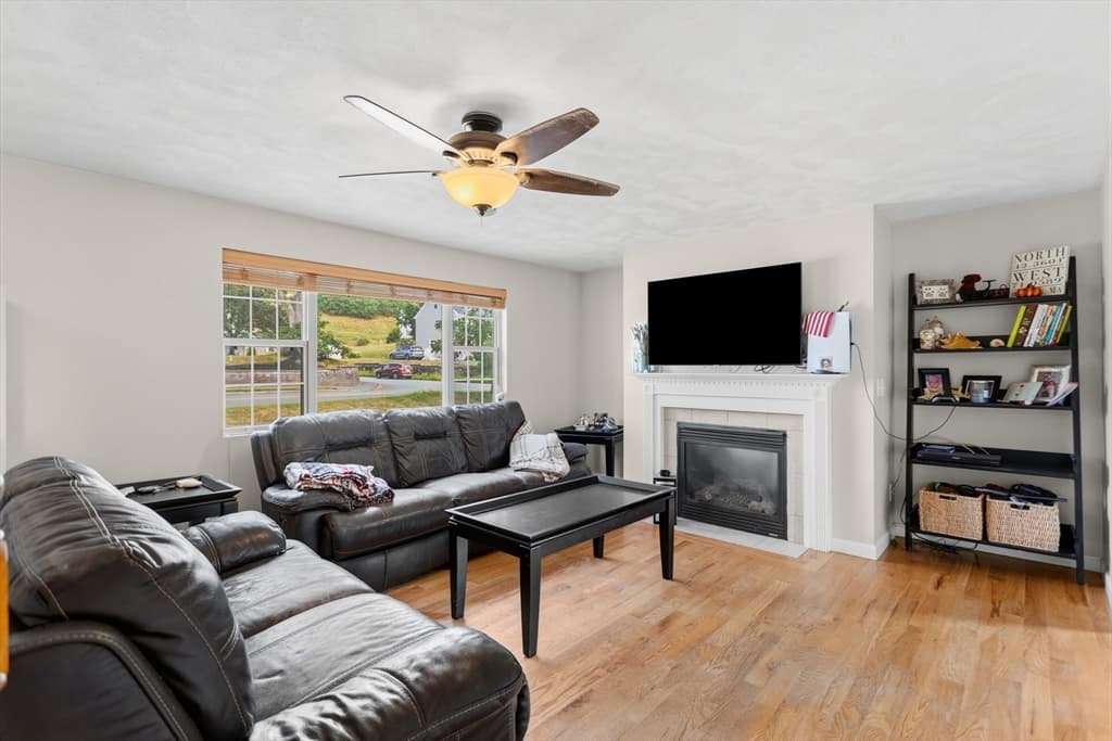 Single Family Residence at 183 E Broadway, Haverhill MA 01830, Haverhill, photo 10 of 27
