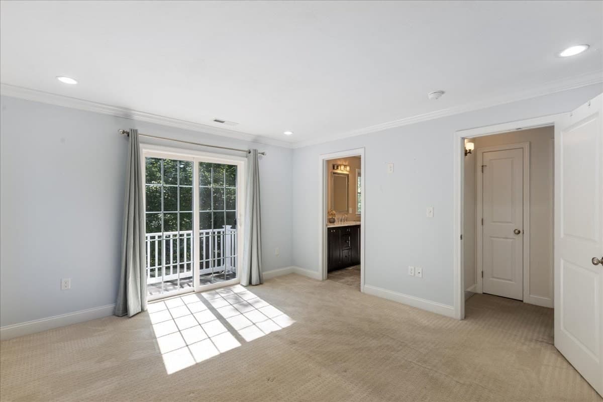 Condominium at 52 Compass Pt # 52, North Andover MA 01845, North Andover, photo 27 of 41